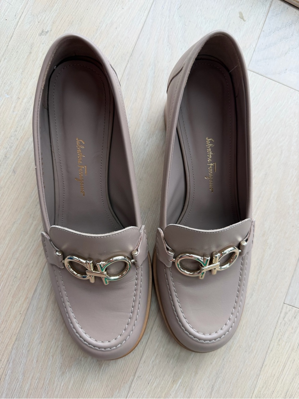 Salvatore Ferragamo Blush Nude Leather Horsebit Loafers - Picture 6 of 9